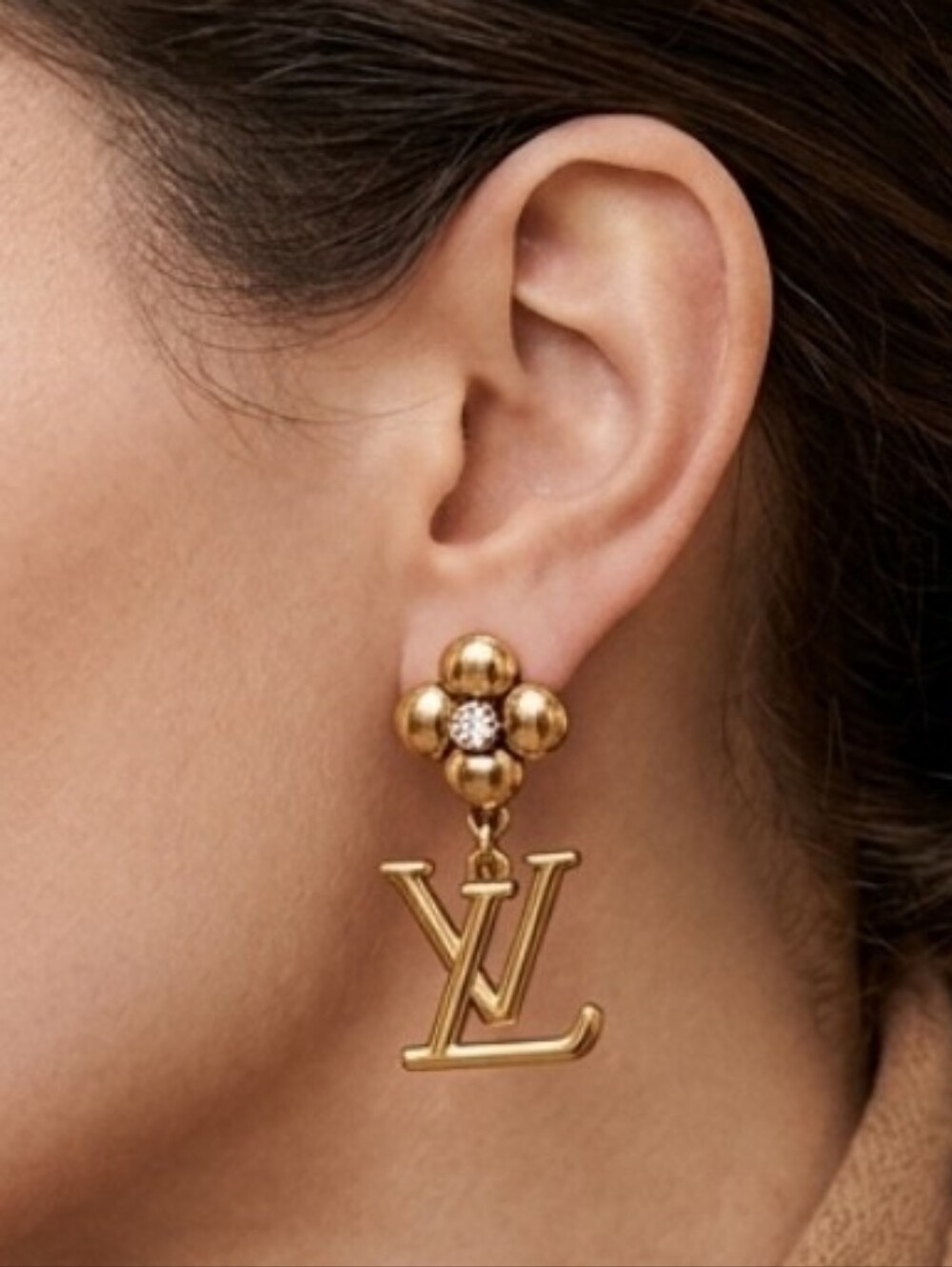 Classic LV Louis Vuitton LA FLEUR Signed Crystal Earings, 1.5" Long, New